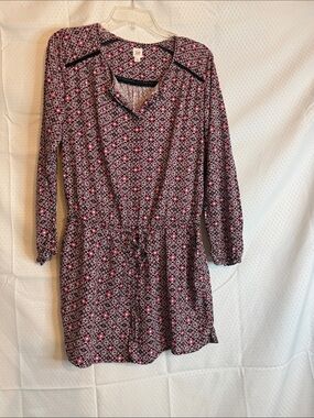 GAP geometric floral pattern, long sleeves and drawstring waste in a size M